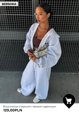 Bluza oversize z kapturem i rękawem raglanowym Bershka promocja w Bershka