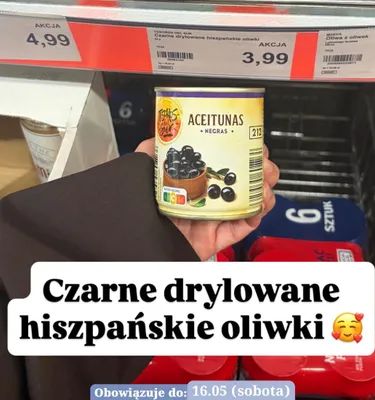 Czarne drylowane hiszpańskie oliwki Tesoros del Sur promocja w Aldi