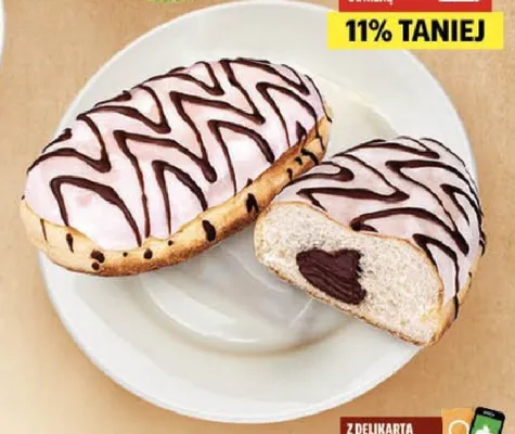 Pączek long z nadzieniem kakaowo-orzechowym Stokson promocja w Delikatesy Centrum