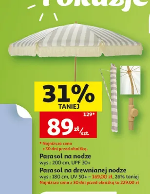 Parasol na drewnianej nodze promocja w Auchan