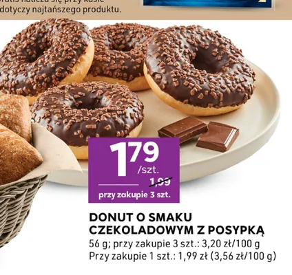 Donut o smaku czekoladowym z posypką promocja w Stokrotka