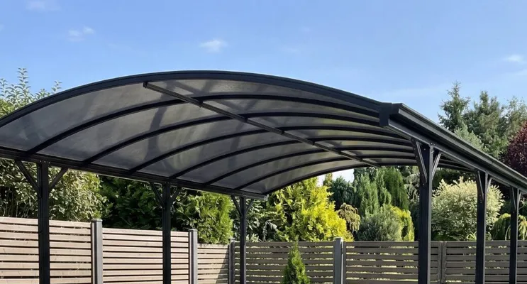 Wiata samochodowa promocja w Castorama