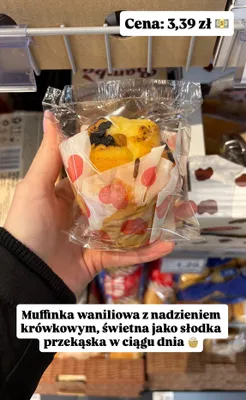 Muffinka waniliowa z nadzieniem krówkowym promocja w Dino