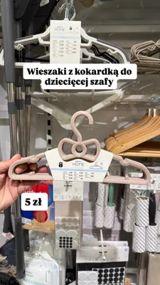 Wieszaki z kokardką do dziecięcej szafy pepco HOME 5-pak promocja w Pepco