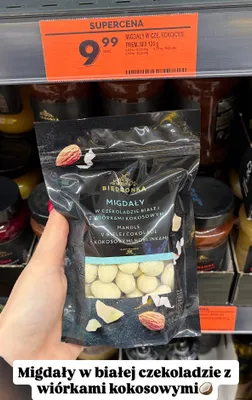 Migdały w białej czekoladzie z wiórkami kokosowymi promocja w Biedronka