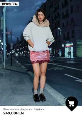 Bluza oversize z kapturem i futerkiem Bershka promocja w Bershka